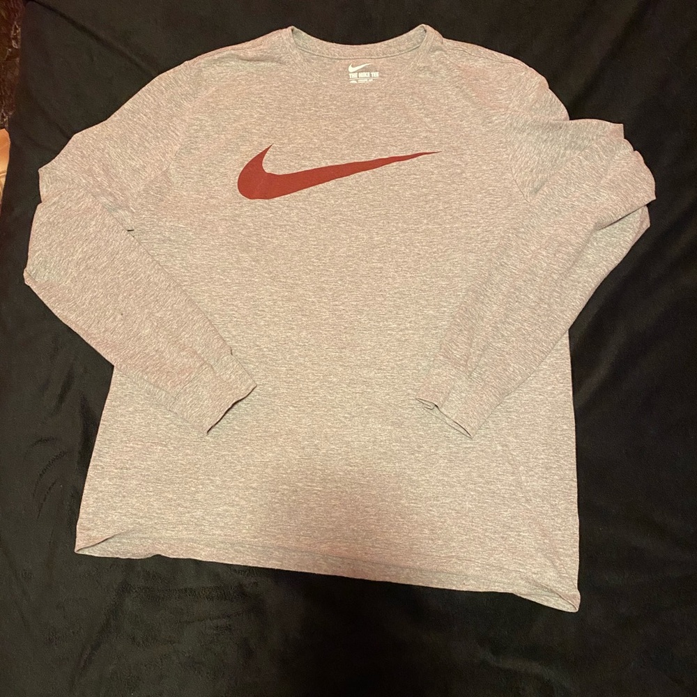 NIKE LONG SLEEVE SHIRT